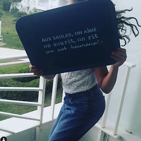 Les Pins - 3 Pieces - Vue Sur Piscine - 600m - D'olonne 莱萨布勒-多洛讷