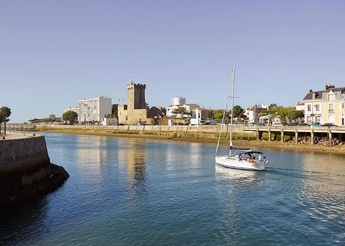 Les Pins - 3 Pieces - Vue Sur Piscine - 600m - D'olonne *