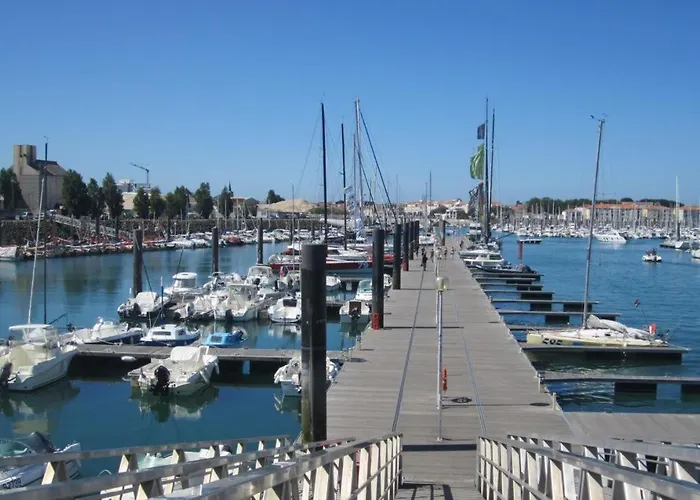Les Pins - 3 Pieces - Vue Sur Piscine - 600m - D'olonne Les Sables-dʼOlonne